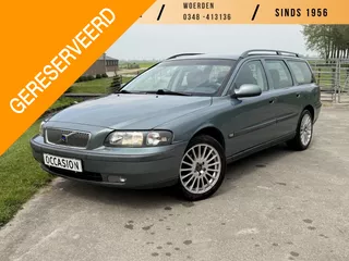 Volvo V70 2.4 Comfort Line | APK tot 05-2027 | TREKHAAK | AIRCO | CRUISE CONTROL |