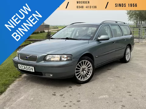 Volvo V70 2.4 Comfort Line | APK tot 05-2027 | TREKHAAK | AIRCO | CRUISE CONTROL |
