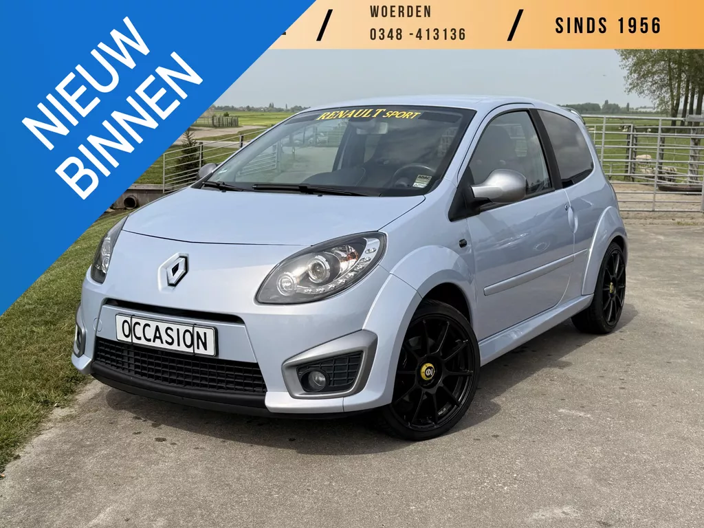 Renault Twingo 1.6 RS | 133 PK | SPORTPACK | LED DAGRIJVERL. | KUIPSTOELEN | AIRCO | 17" LM VELGEN |