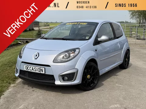 Renault Twingo 1.6 RS | 133 PK | SPORTPACK | LED DAGRIJVERL. | KUIPSTOELEN | AIRCO | 17" LM VELGEN |