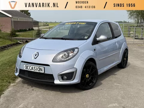 Renault Twingo 1.6 RS | 133 PK | SPORTPACK | LED DAGRIJVERL. | KUIPSTOELEN | AIRCO | 17" LM VELGEN |