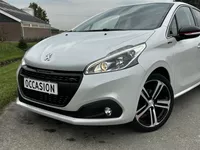 Peugeot 208 1.2 PureTech GT-Line | 110 PK | CARPLAY | CAMERA | LEER | NAVIGATIE | NL-AUTO | CRUISE Foto