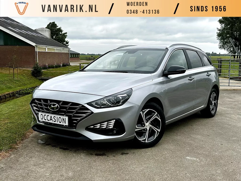 Hyundai i30 Wagon 1.0 T-GDi MHEV Comfort | HYBRID | KEYLESS ENTRY | LM VELGEN | NAVIGATIE | PARKEERCARMERA |